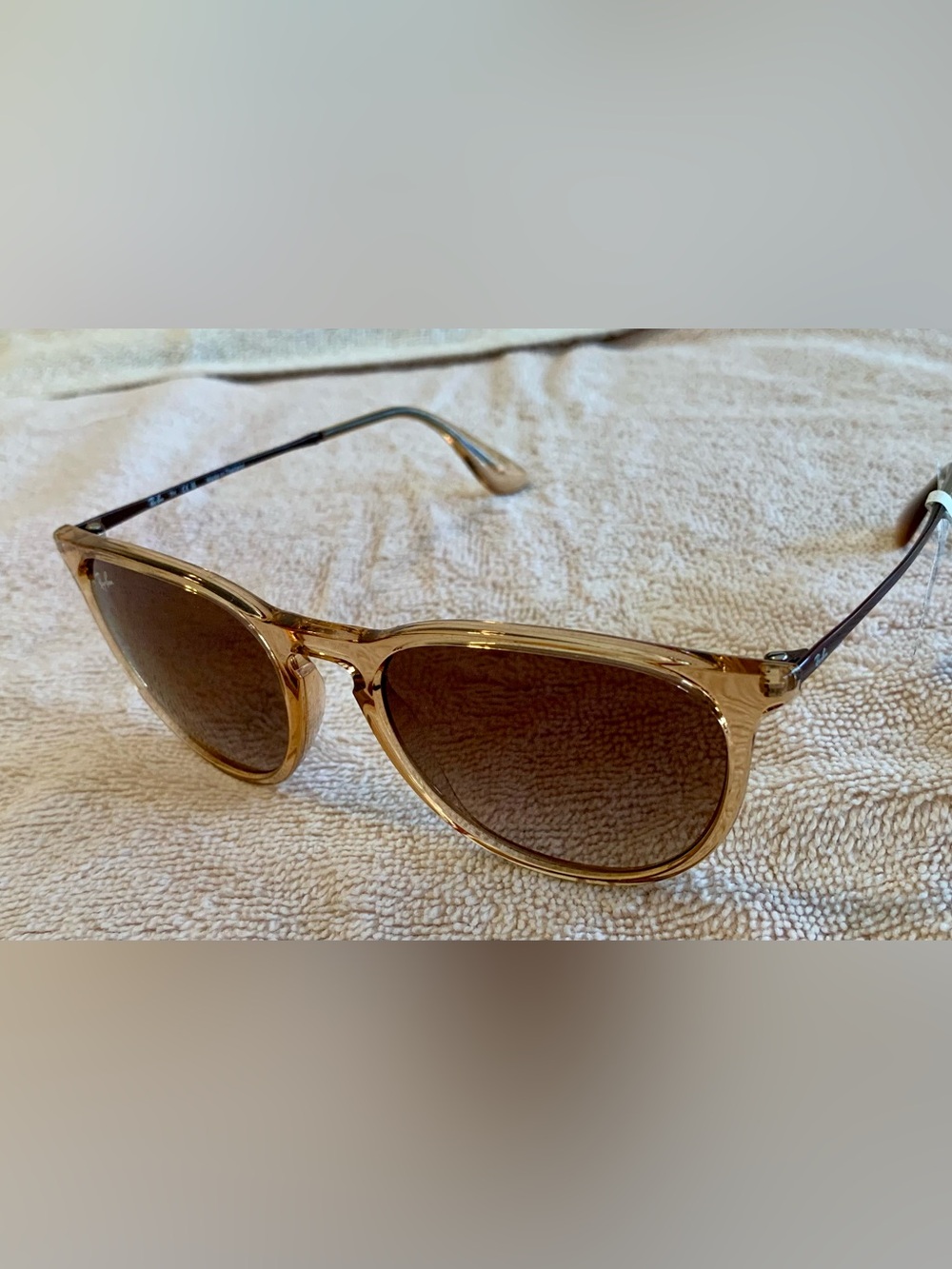 Ray-Ban Gradient Round Sunglasses - Picture 7 of 9